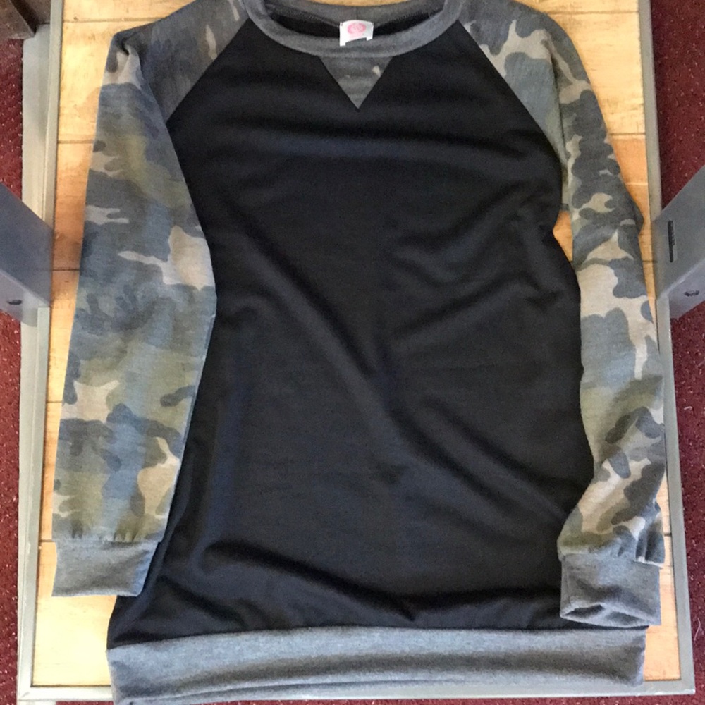 Camo top